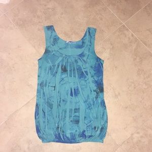 Blue patterned tank top